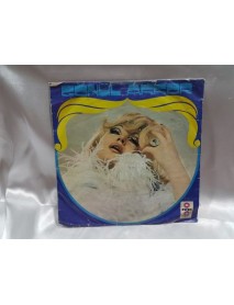 GÖNÜL AKKOR ölümden beter & gelen içiyor giden içiyor