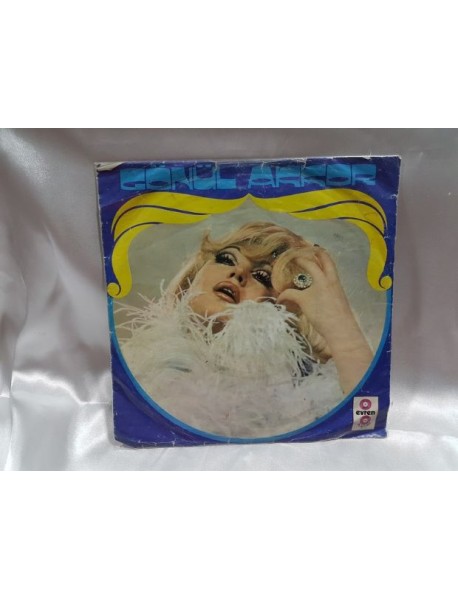 GÖNÜL AKKOR ölümden beter & gelen içiyor giden içiyor