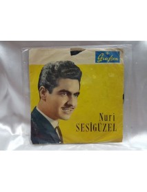 NURİ SESİGÜZEL duman duman üstüne & dertliyim derdim bilinmez