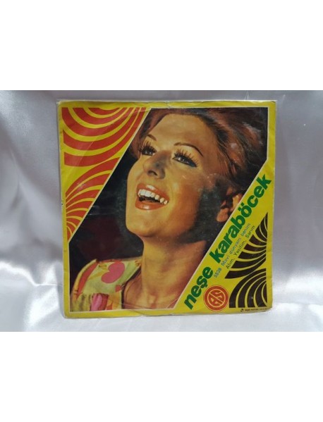 NEŞE KARABÖCEK mavi dünyam benim & alım , yeşilim , sarım