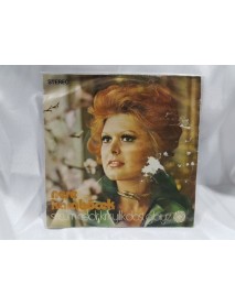 NEŞE KARABÖCEK suçum nedir & kırk yıllık dost gibiyiz