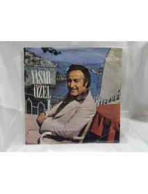 YAŞAR ÖZEL bu kadar yürekten çağırma beni & ağlar gezerim