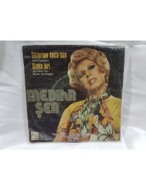 MEDİHA ŞEN gözlerime bakta inan & sizden biri MEDİHA ŞEN gözlerime bakta inan & sizden biri