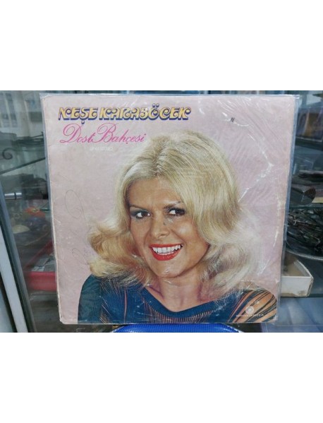 NEŞE KARABÖCEK DOST BAHÇESİ