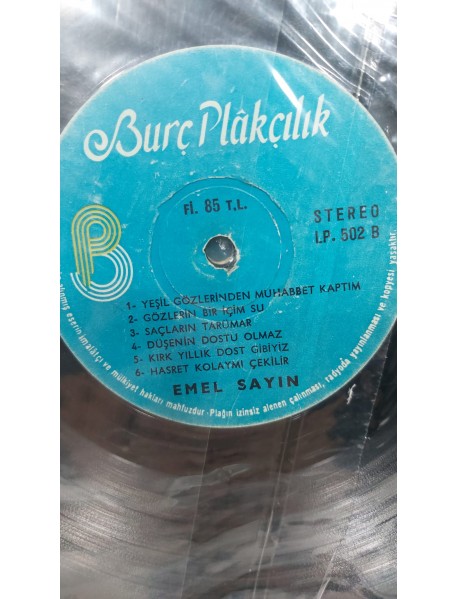 EMEL SAYIN EMEL'İN DÜNYASI (KAPAKSIZ)